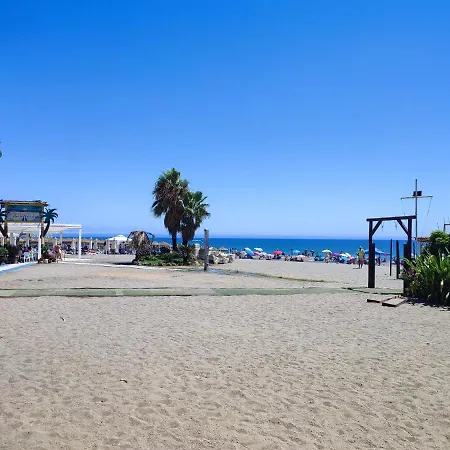 En Playa Bajondillo, Apartamento