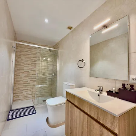Baj - Renovated Apartments On Bajondillo Seafront - Quiet Pedestrian Street, Ac Torremolinos
