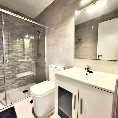 Baj - En Playa Bajondillo, Apartment