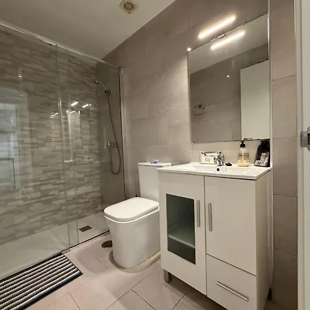 Baj - Renovated Apartments On Bajondillo Seafront - Quiet Pedestrian Street, Ac *