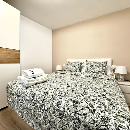 Appartement Baj - Renovated Apartments On Bajondillo Seafront - Quiet Pedestrian Street, Ac Torremolinos