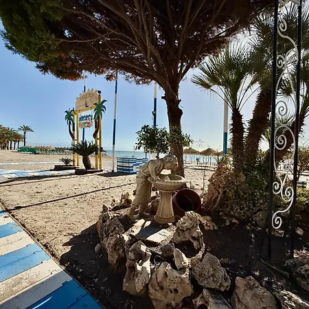 Baj - Renovated Apartments On Bajondillo Seafront - Quiet Pedestrian Street, Ac Appartement