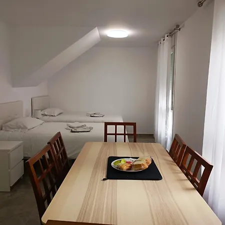 Appartement Baj - Renovated Apartments On Bajondillo Seafront - Quiet Pedestrian Street, Ac *