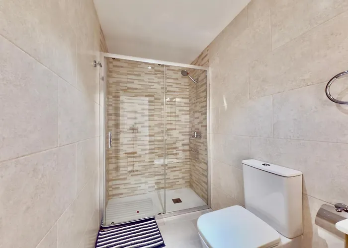 Baj - En Playa Bajondillo, Apartamento