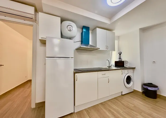 Baj - En Playa Bajondillo, Apartamento *