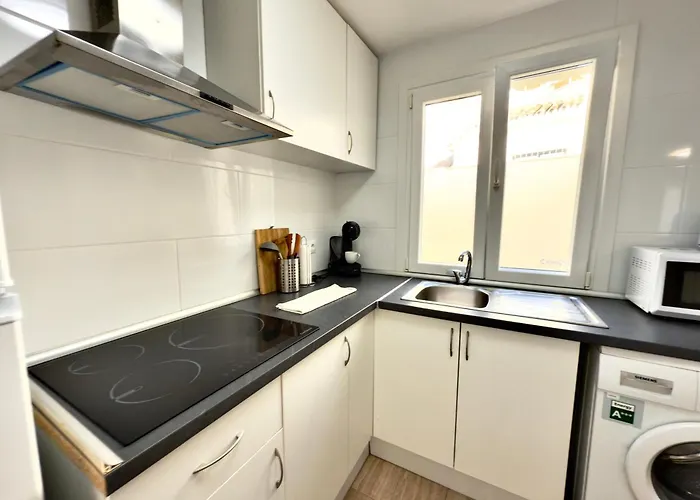 Baj - En Playa Bajondillo,