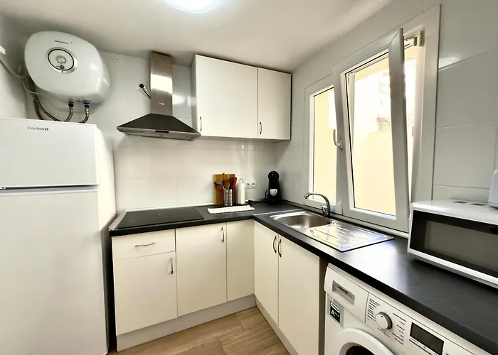 Baj - En Playa Bajondillo,