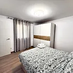 Baj - En Playa Bajondillo, *