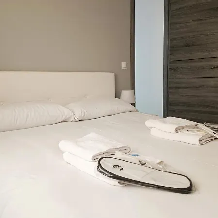 Baj - En Playa Bajondillo, 아파트 토레몰리노스