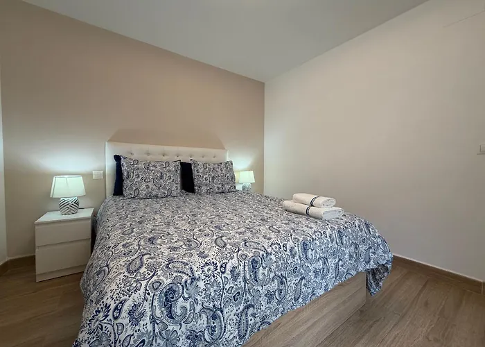 Baj - En Playa Bajondillo, Apartamento