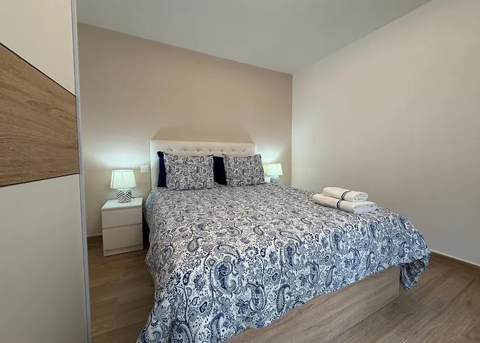 Baj - En Playa Bajondillo, Apartamento *