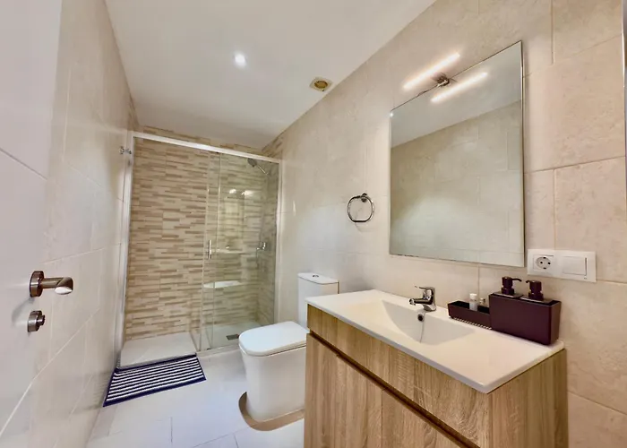 Baj - En Playa Bajondillo, 토레몰리노스